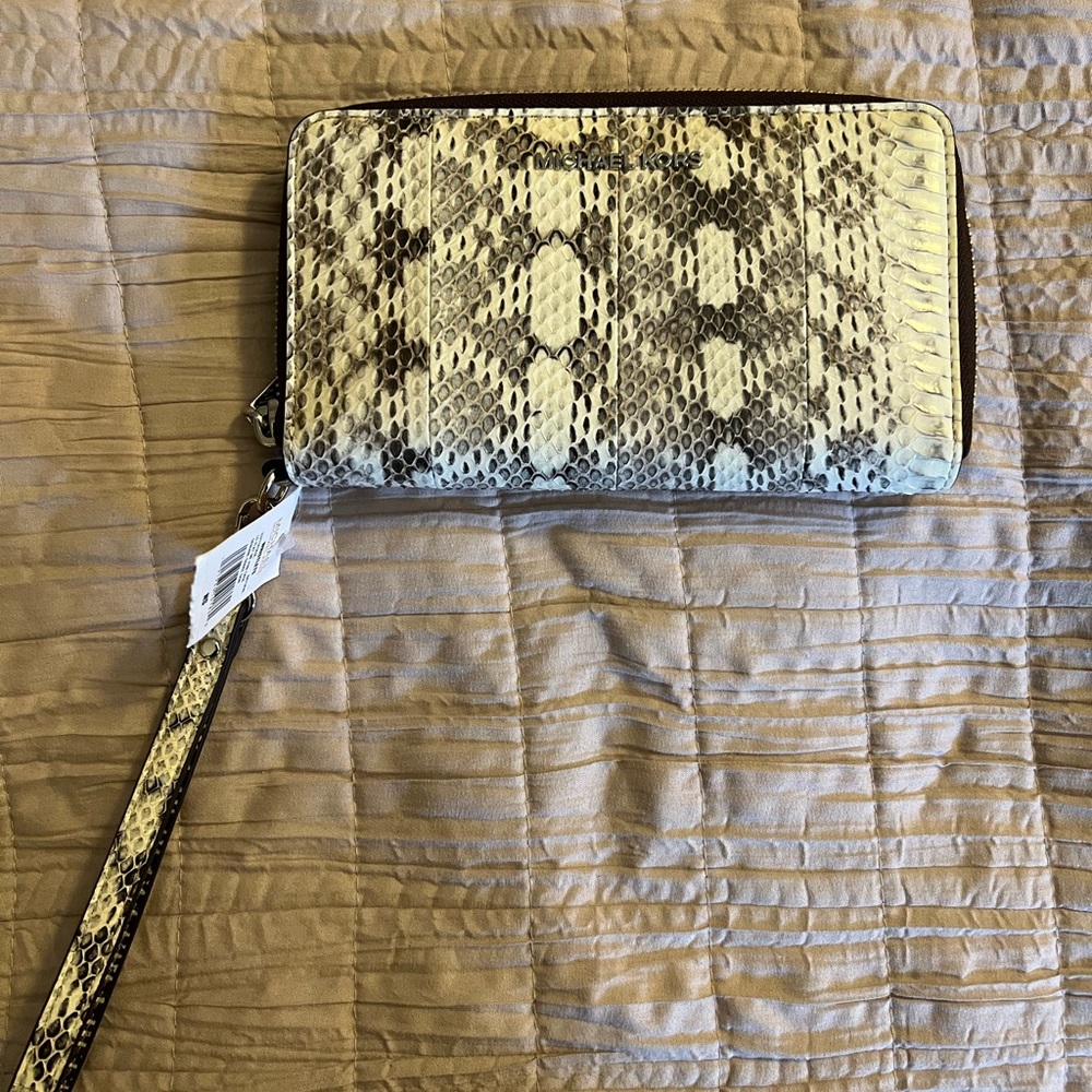 Michael Kors wallet